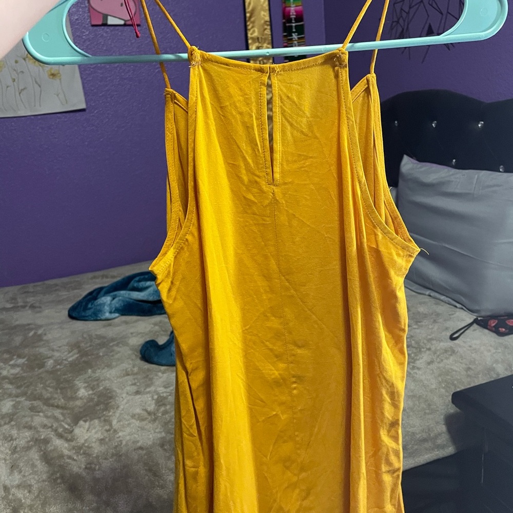 Mustard yellow top